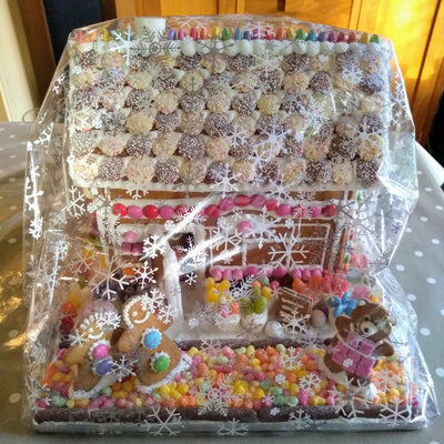 Centrepiece Gingerbread Houses (Medium & Large)