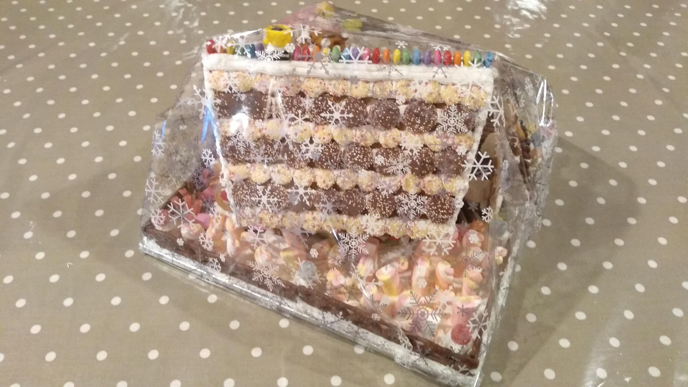 Centrepiece Gingerbread Houses (Medium & Large)