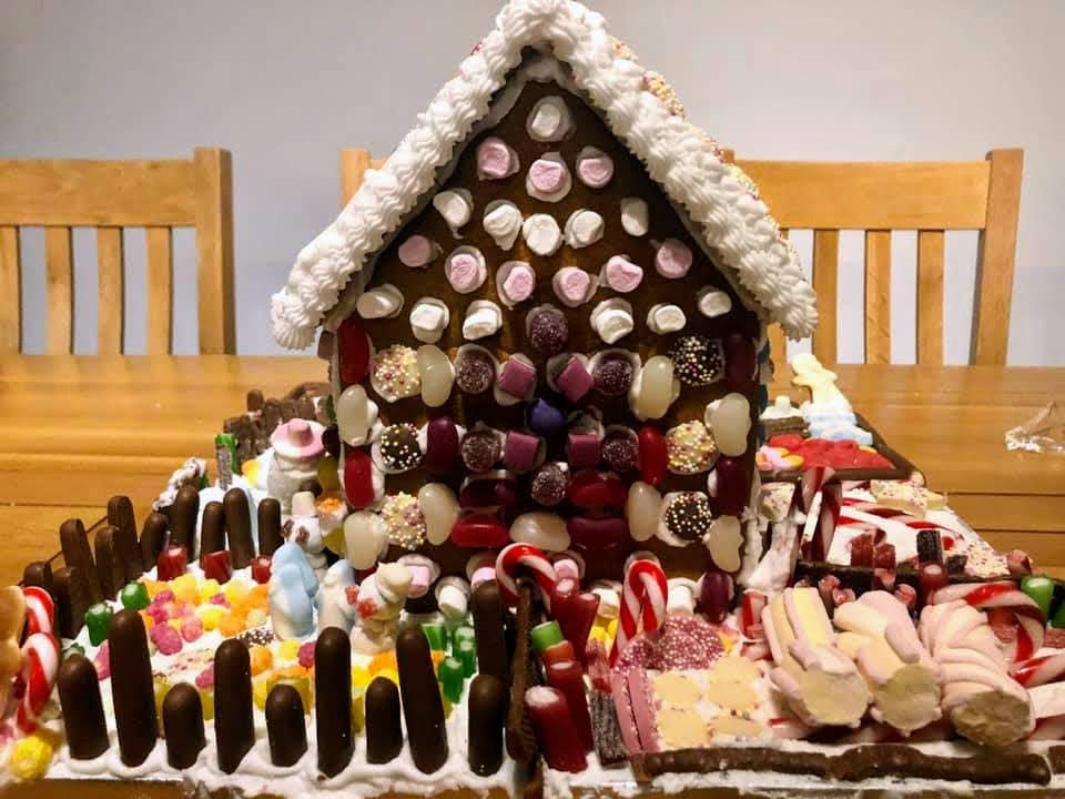 Centrepiece Half Way House & Garden Kit